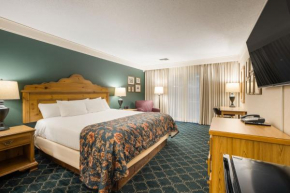  Bavarian Inn Lodge  Франкенмут
